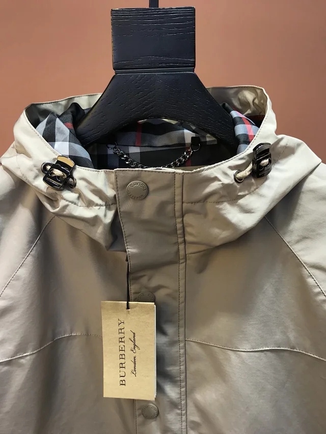 巴宝莉风衣好穿么,香港巴宝莉风衣