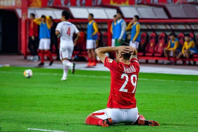 最新十大足球比赛,2018年足球世界杯十佳球全屏