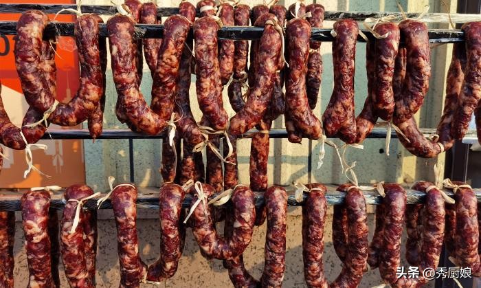 想灌香肠的肠衣,想要自己灌香肠需要准备什么东西