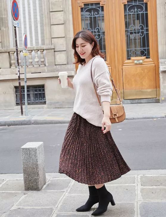120斤158cm胖mm穿搭裙子,120斤160微胖女生秋装毛衣穿搭