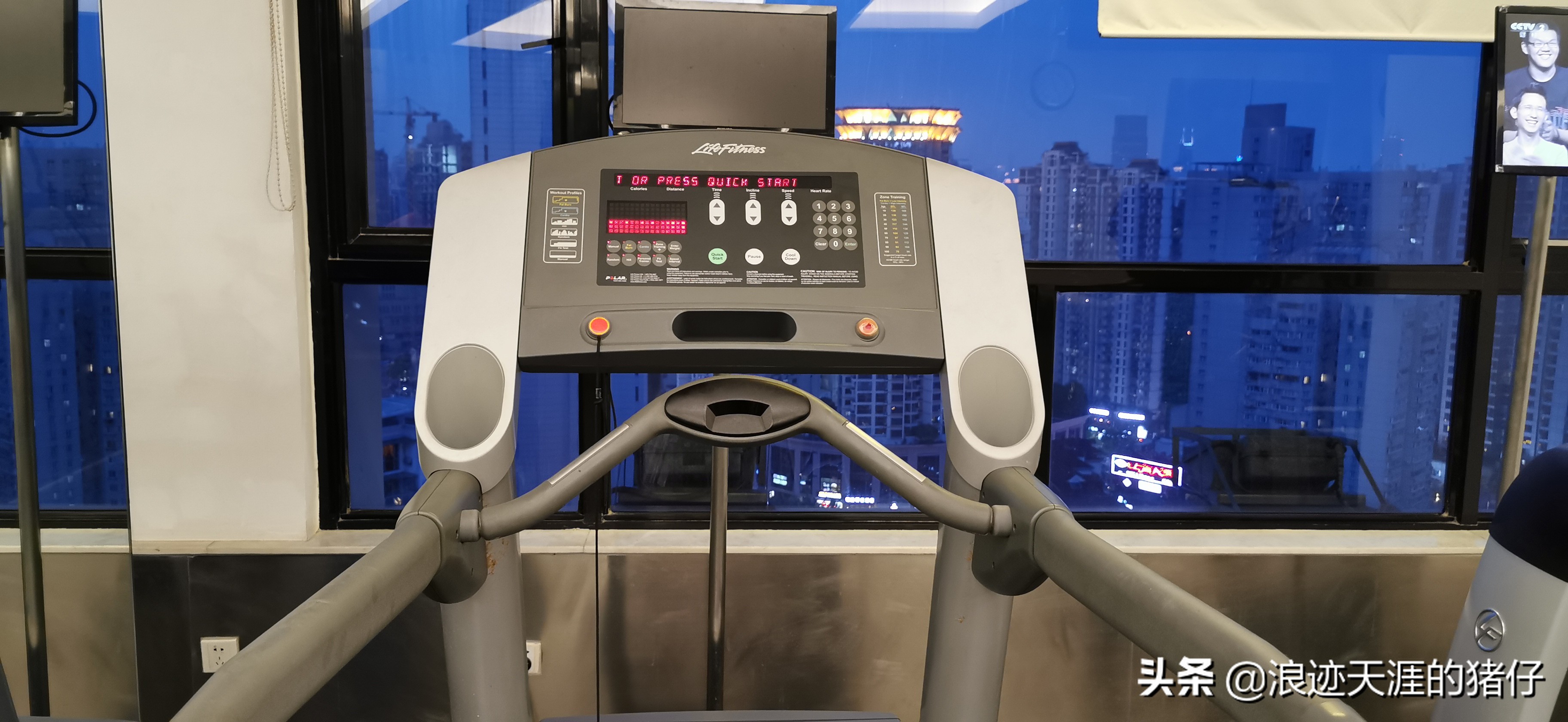 推荐上海一家五星级酒店,上海平价四星酒店