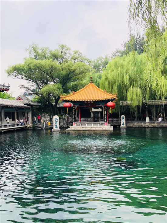 低消费旅游必游之地—-济南