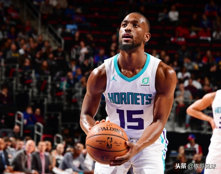 肯巴沃克丢球跑全场,肯巴沃克60分之夜巴特勒绝杀