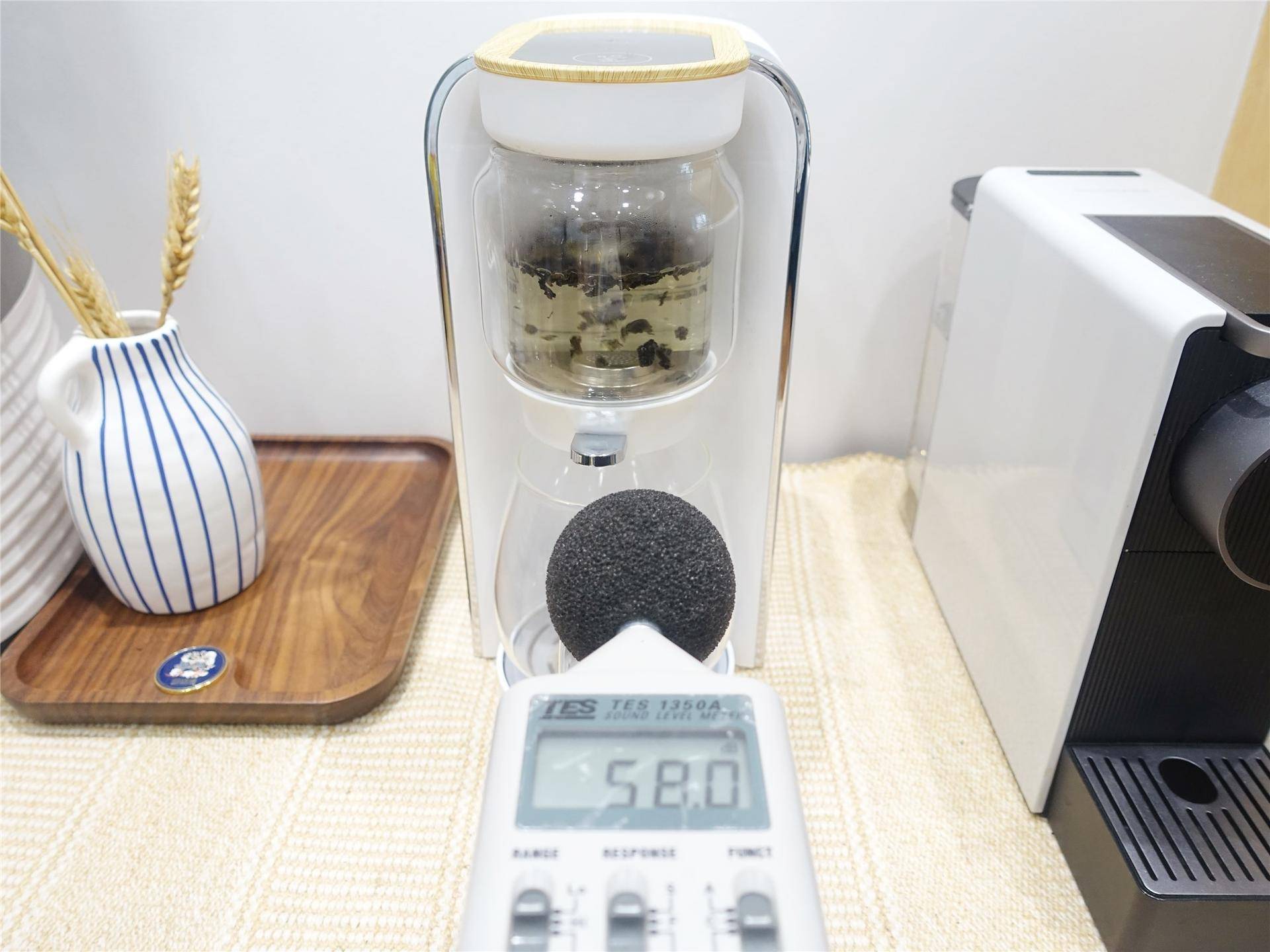 速热饮水机跟茶吧机哪个更实用,即热式茶饮机怎样使用