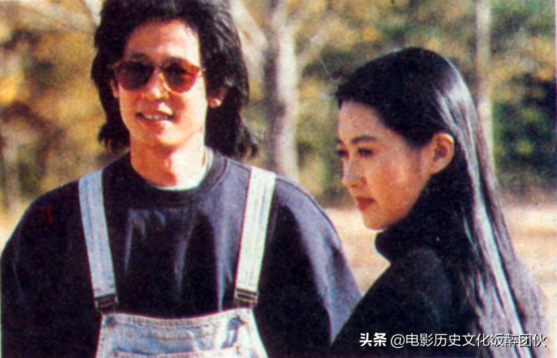 赵宝刚重走一回青春,越过山丘才发现无人等候完整视频