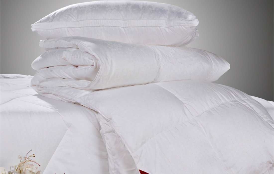 被子用洗衣机洗应该选择什么功能,被子可以和衣服一起放洗衣机洗吗