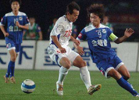 天津泰达重罚六名喝酒打架球员,盘点中国足坛喝酒惹事的大佬们