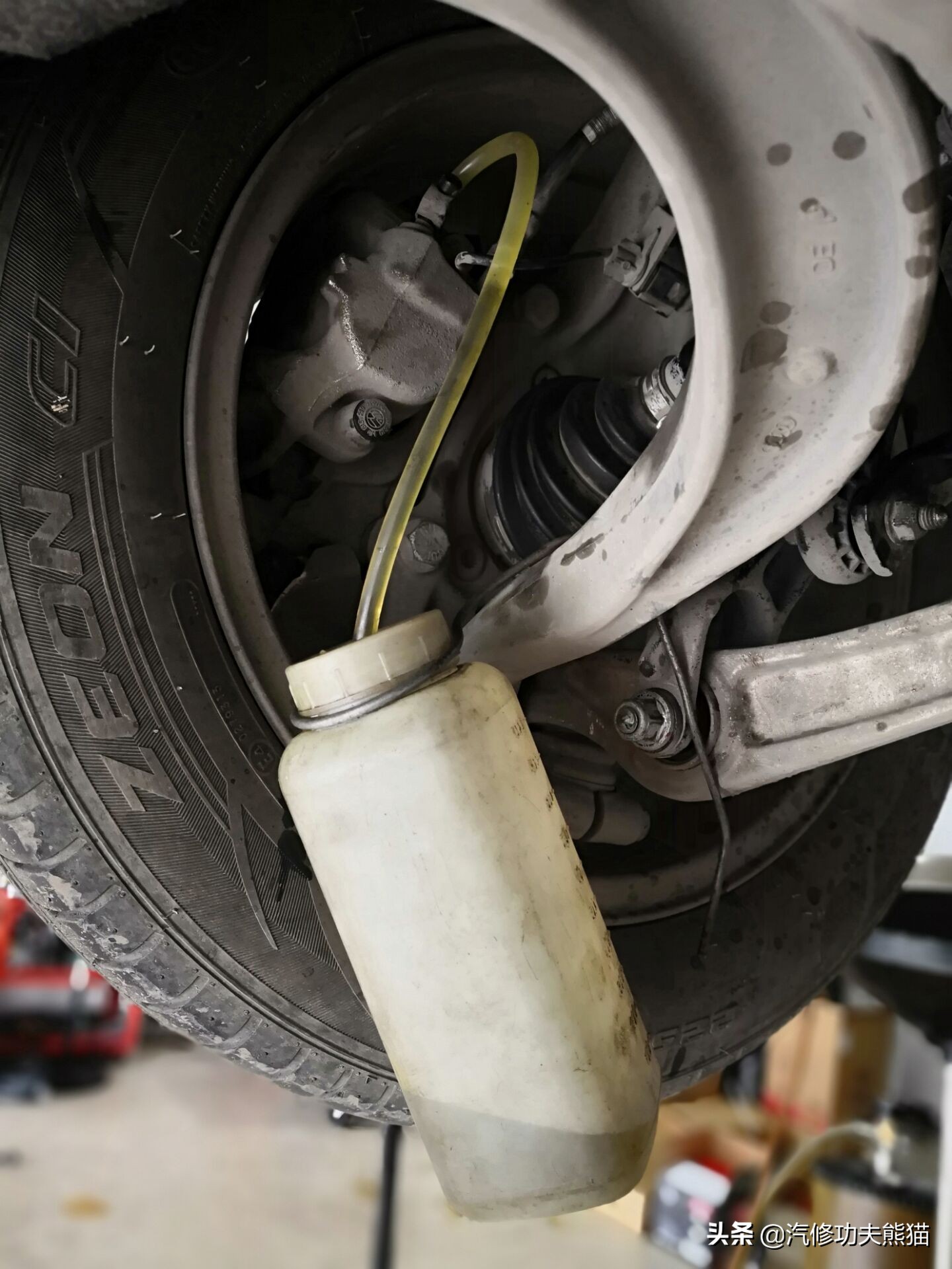 2013奥迪a4l烧机油怎么解决,奥迪a4l哪一款开始烧机油不严重