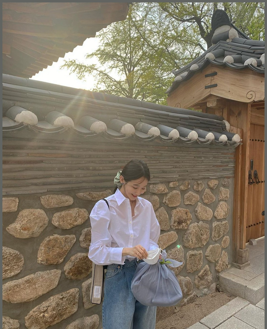 “女版王思聪”姜敏京，韩国富贵花歌手，穿搭是白富美的标榜