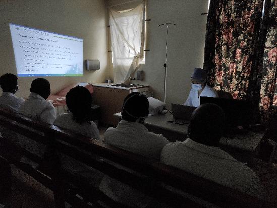 田娟医生,援马拉维医疗队