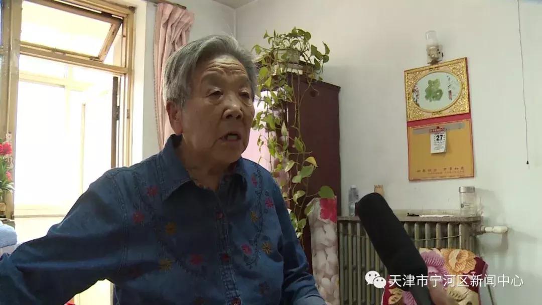 韬竟鎰熷姩,韬竟鐨勬劅鍔ㄦ潕鍥芥