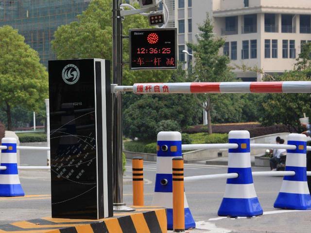 不装etc支付宝可以直接绑定车辆吗,为啥不能直接扫车牌而要装etc