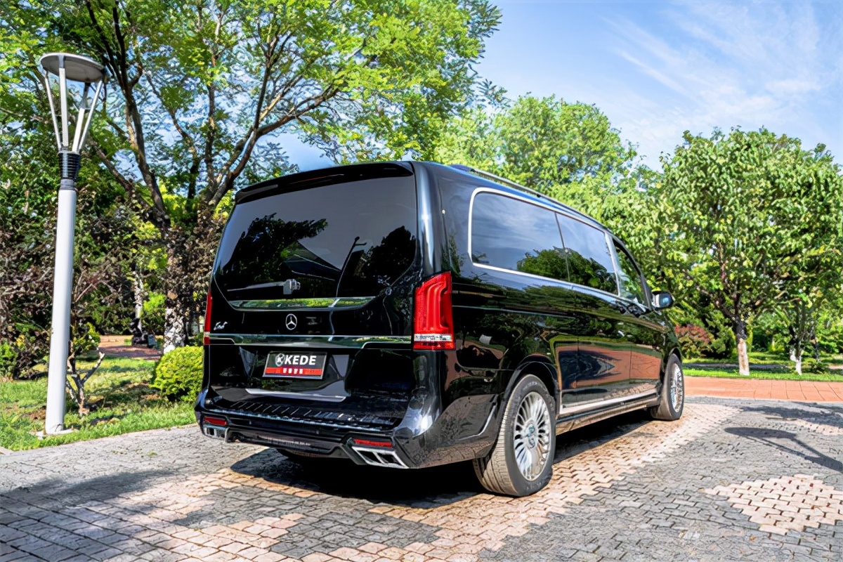 广州奔驰v260商务车七座四驱报价,奔驰v260l商务车4座报价多少钱