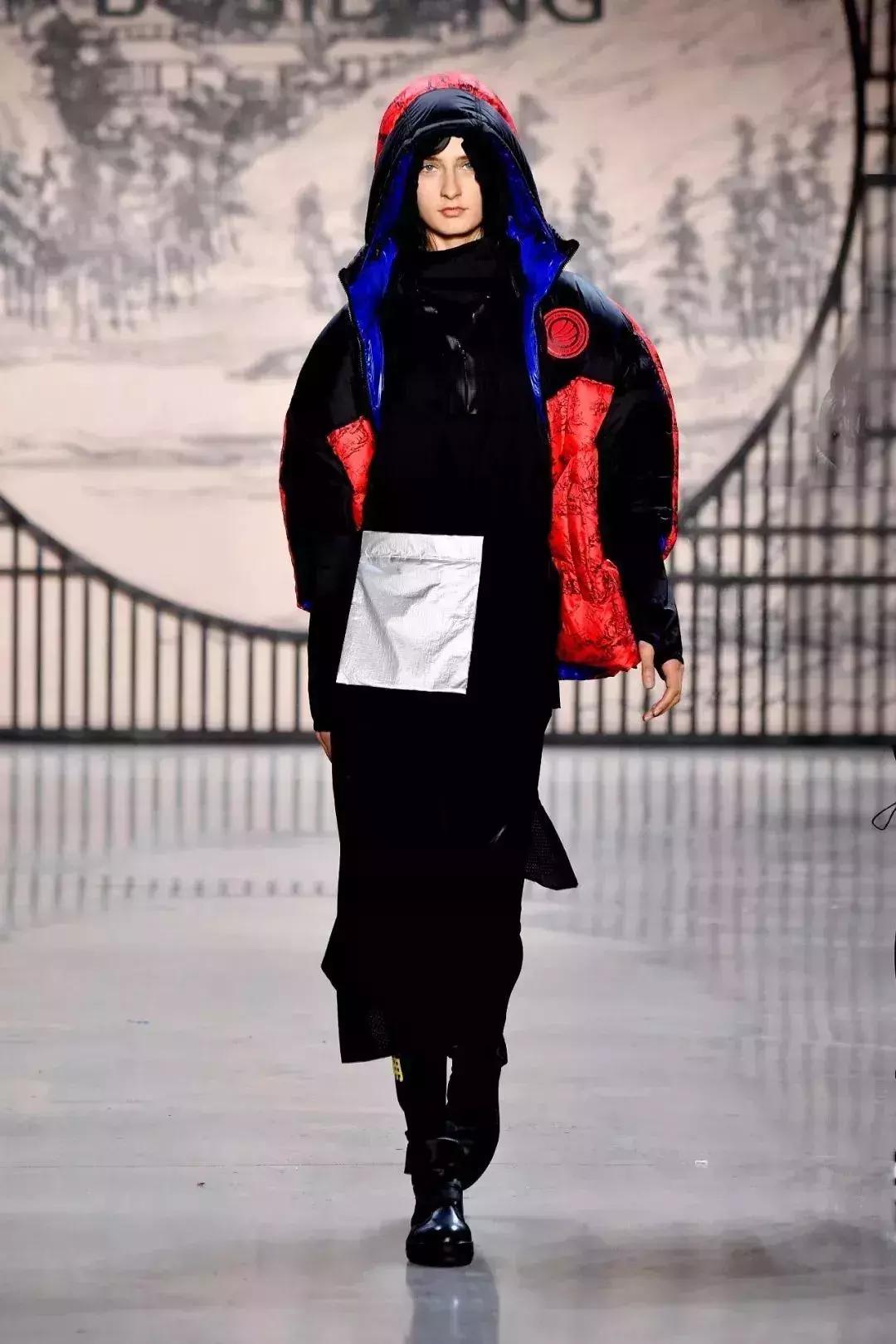 和加拿大鹅同档次的羽绒服,羽绒服排名前十名加拿大鹅羽绒服