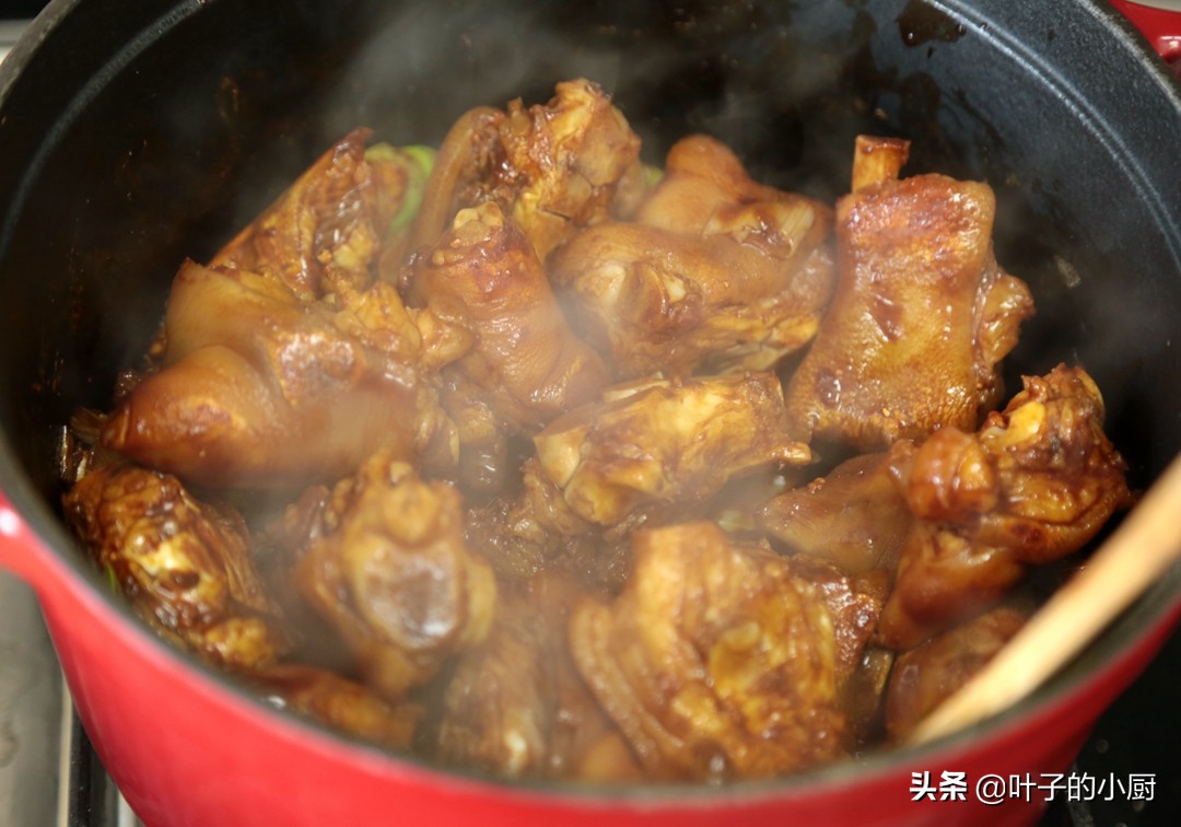 猪蹄炖好后有很大腥味怎么解决,做熟的猪蹄有腥味怎么补救