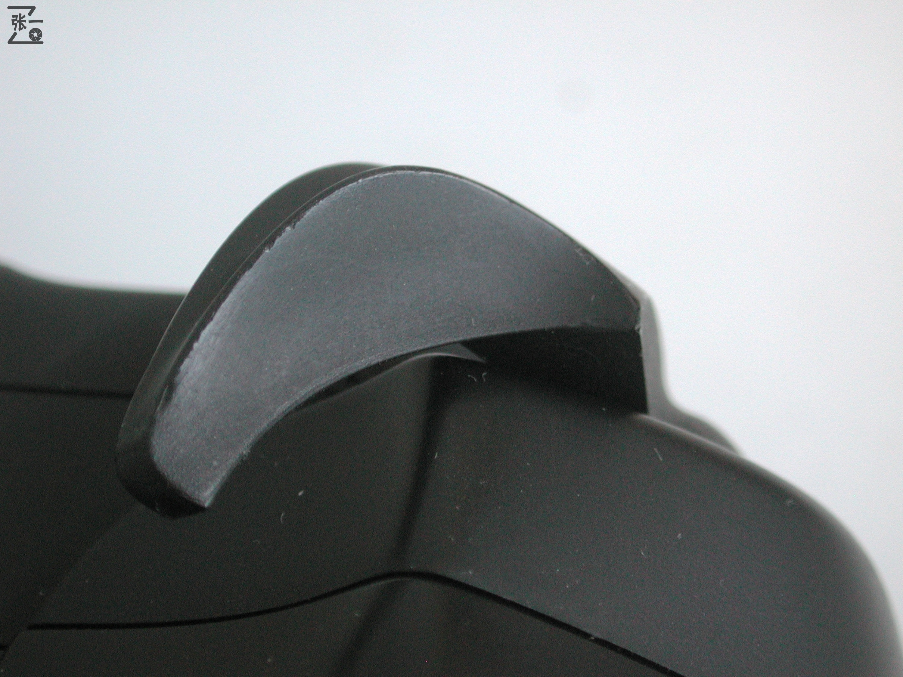 上海海鸥为美国贴牌生产的PhoenixP-5000单反相机