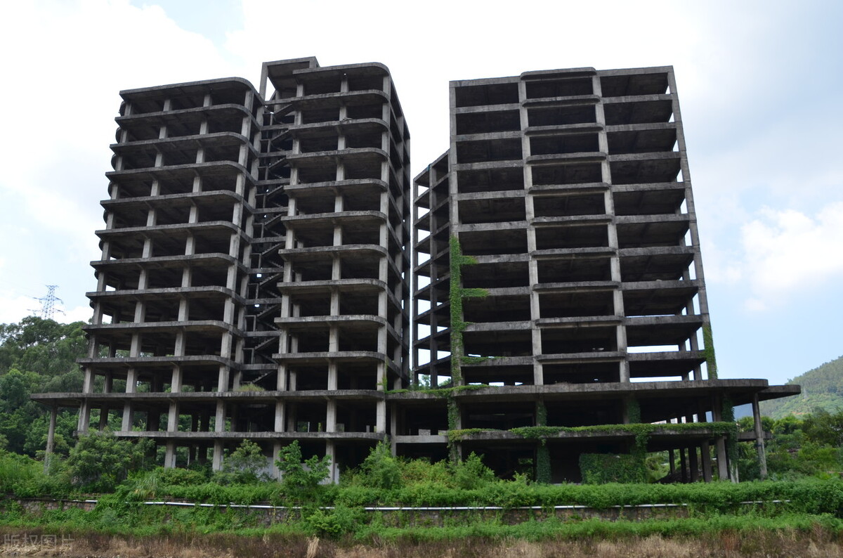 买到融创烂尾楼怎么办,楼市下跌是因为恒大吗