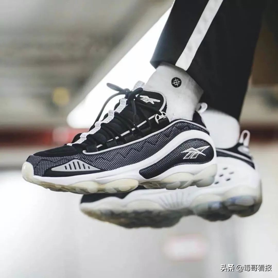 reebok什么意思啊,为什么reebok两个标志