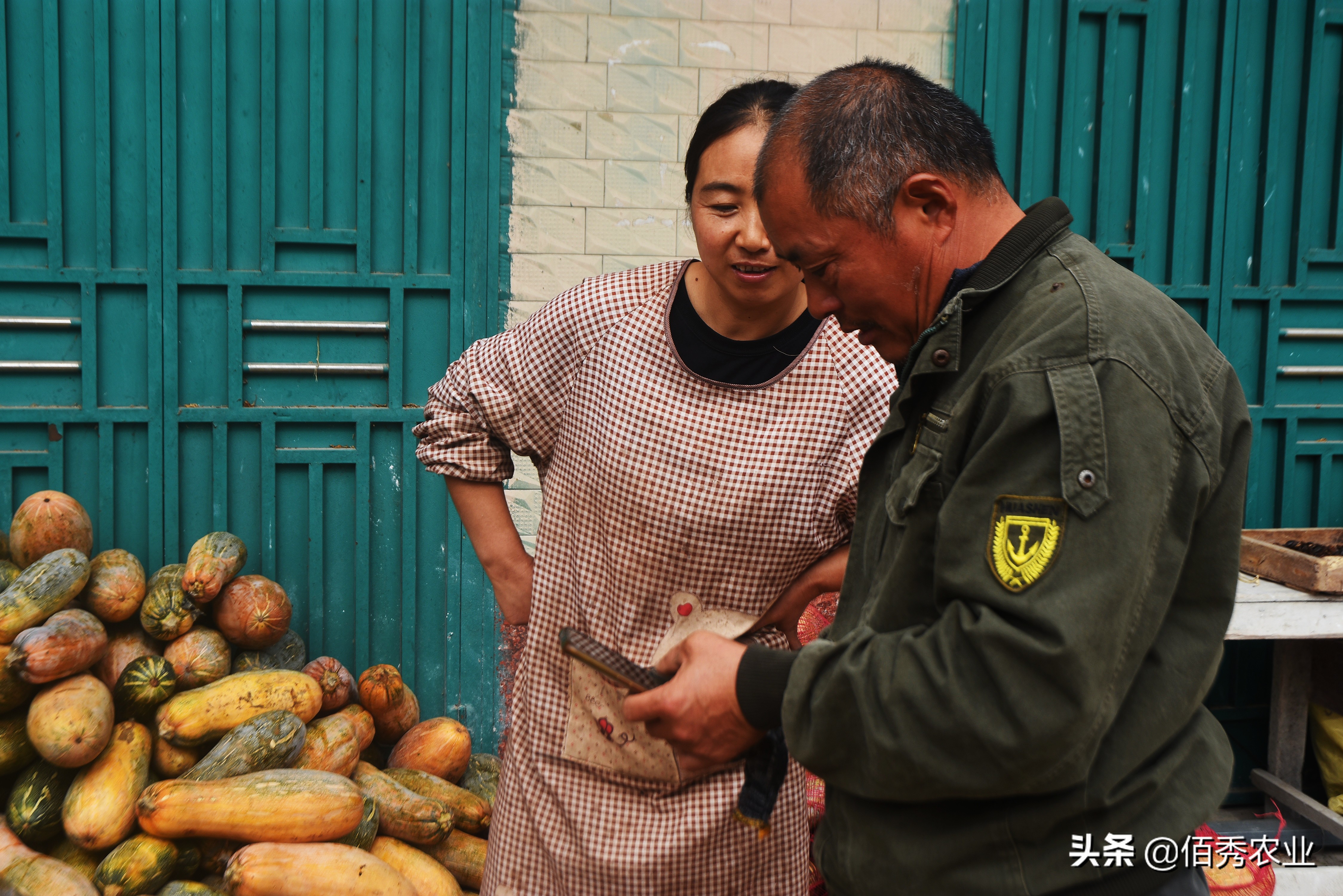 农村中年妇女能干什么赚钱,农村中老年妇女在家干什么能挣钱
