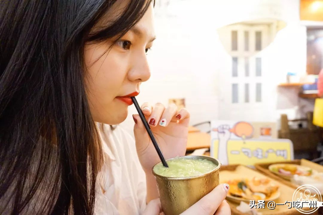 神经病啊!在泰国卖100的绿奶茶这只卖18?真相竟是老板有租收..