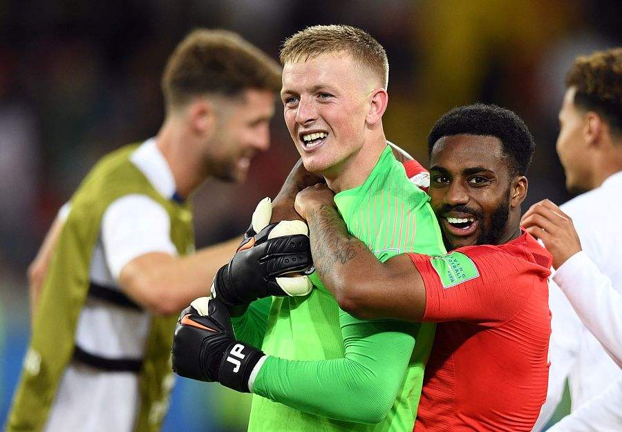 英格兰酒吧打架,英格兰国门打架事件