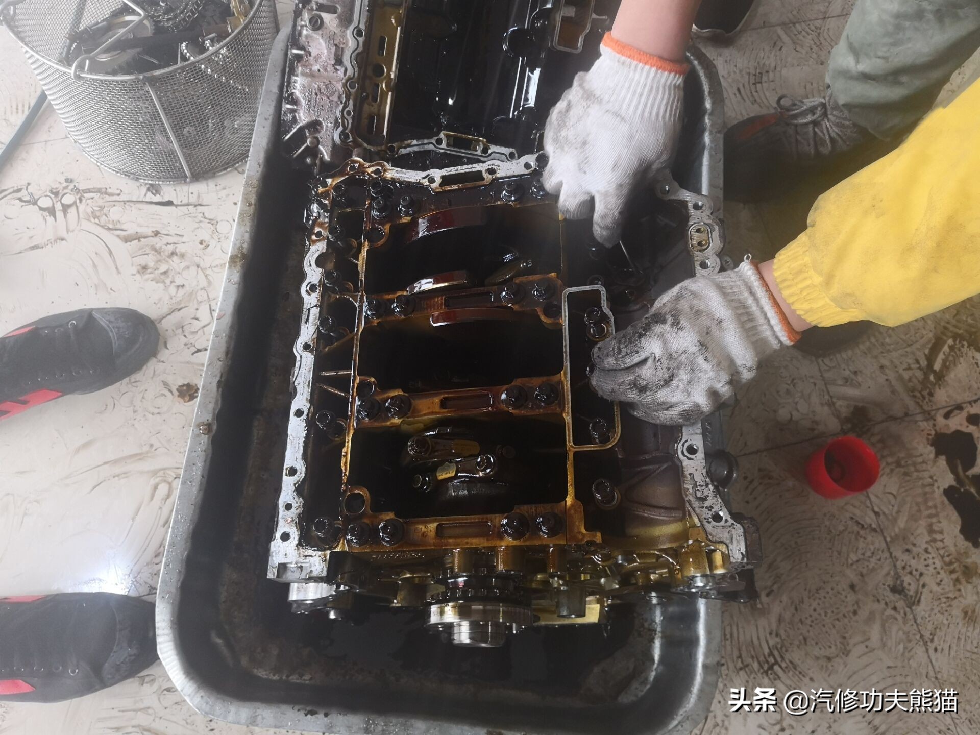 2020款保时捷卡宴s烧机油吗,保时捷卡宴免拆治理烧机油靠谱吗