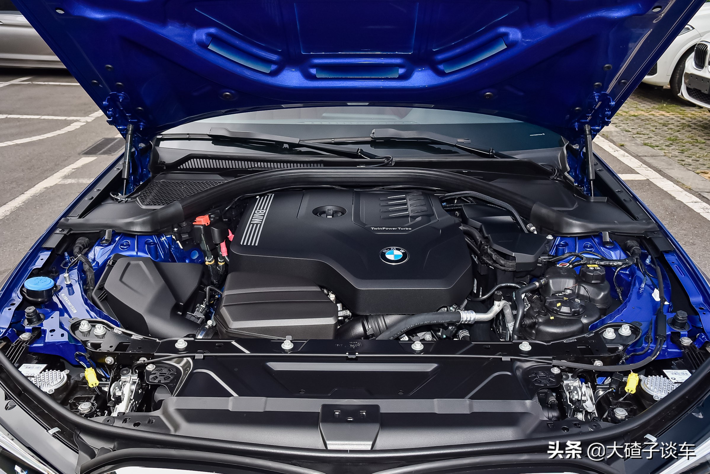 2.0t宝马3系买哪款动力好,15万预算能买宝马3系13款豪华