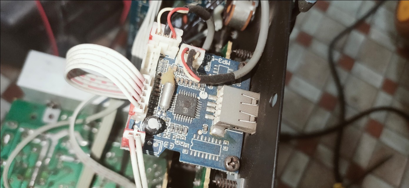 高级户外音箱拆解,山水复古音箱拆机