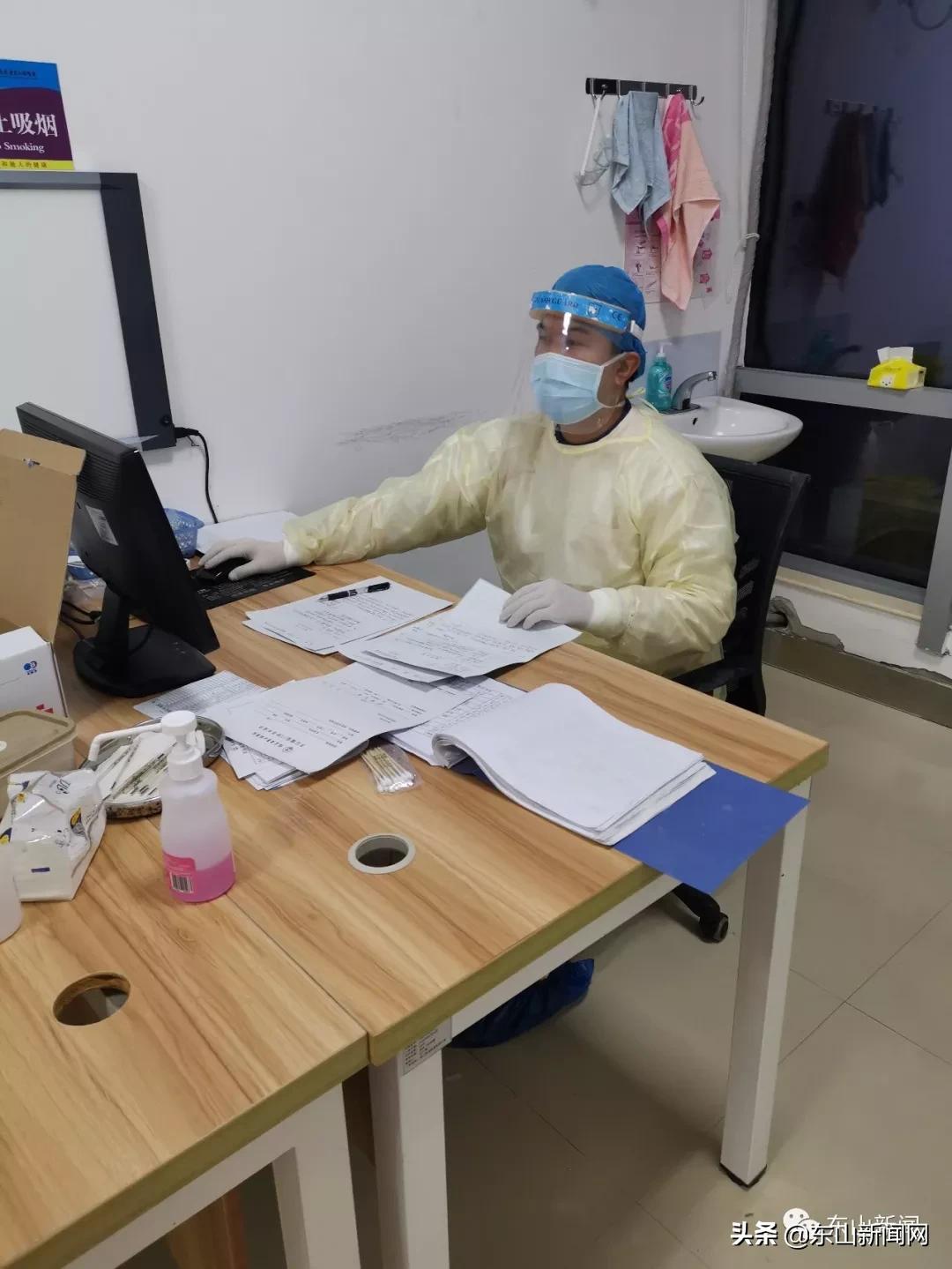 漳州东山：他是“白衣战士”，也是“参谋长”