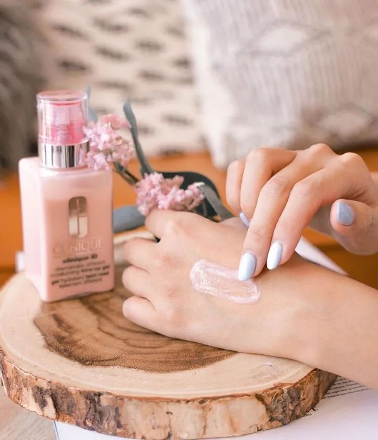 换季过敏烂脸爆皮用什么面膜,换季过敏脸上泛红长痘用什么面膜