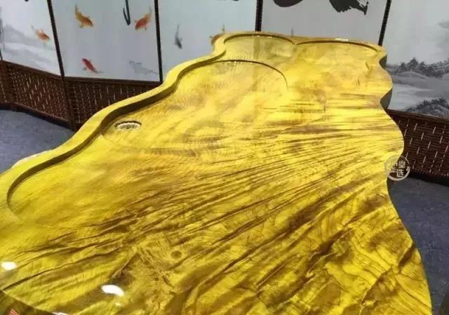 世界上最奢华的宫殿是什么宫殿,世界上现存最大最完整的木质宫殿