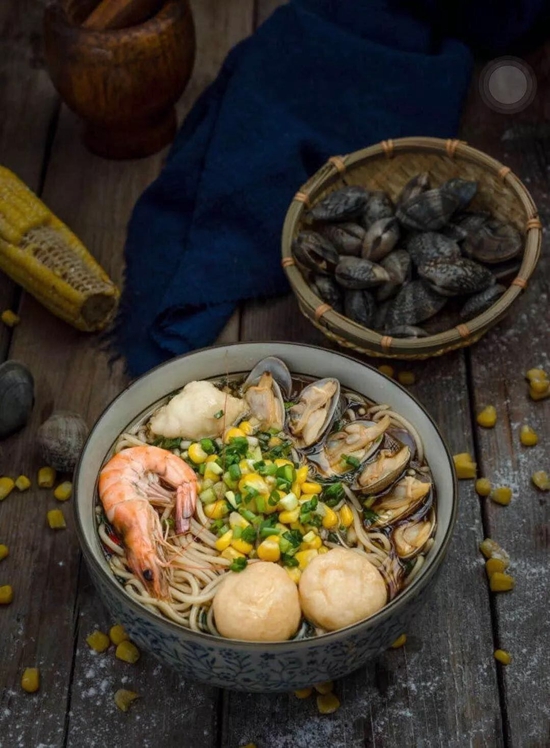 斥资3000万，历时90天，岛城1903美食街区，11月30日盛大开业！