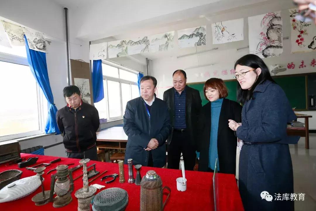 “智慧帮扶、护苗助学”新华小记者走进法库活动在冯贝堡小学举行