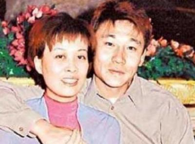 那英嘲讽刀郎,那英回应当众踹人原视频