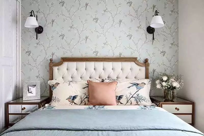 家里装修墙壁太单调怎么办,家里空白墙面怎么装饰实用