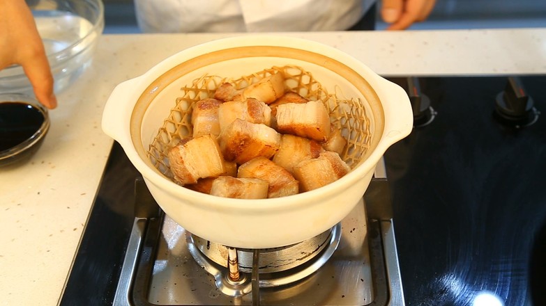 红烧肉一收汁发苦,红烧肉一下锅马上就焦了