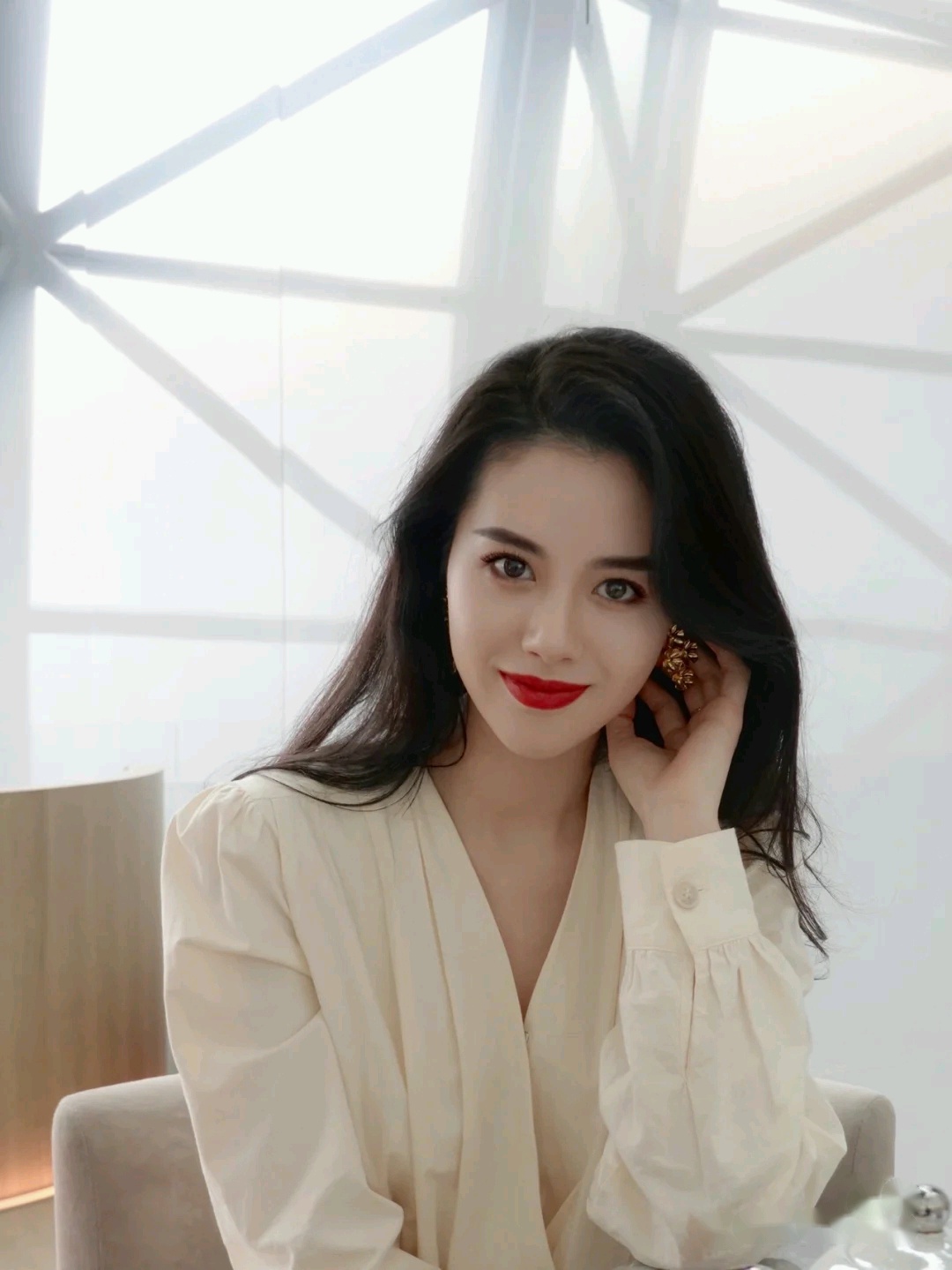 兰蔻护肤品好用还是海蓝之谜好用,兰蔻雅诗兰黛海蓝之谜哪个好卖