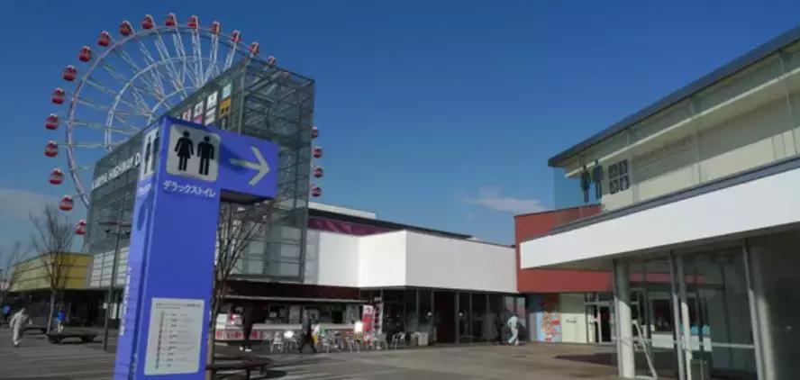 中国高速服务区，被忽略的...万亿生意