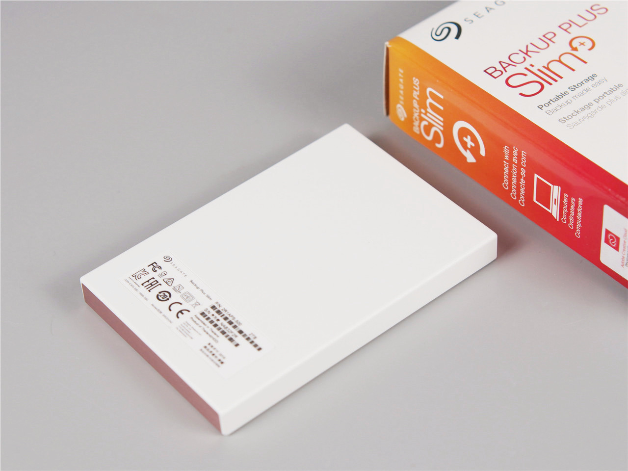 希捷2tb移动硬盘有几个盘片,希捷2tb移动硬盘功率多少