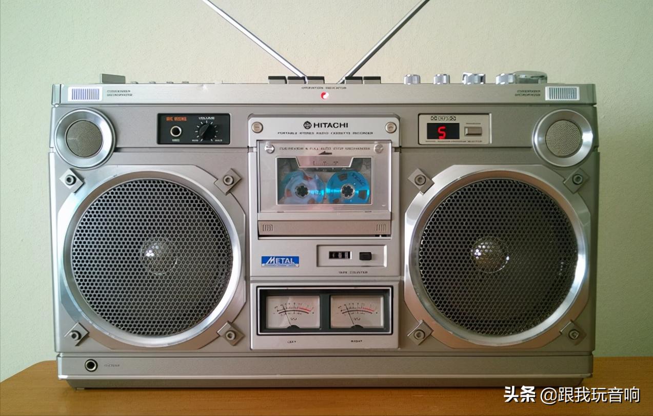 日立收音机2200,日立双卡录音机