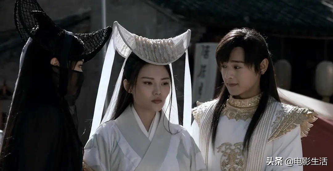 还记得《余罪》里的“性感大嫂”吗？她在《天龙八部》又火了