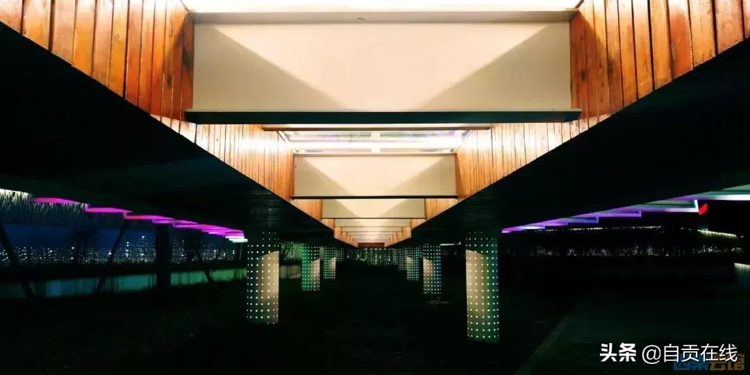 自贡夜游釜溪河在哪个位置,自贡夜游釜溪表演时间