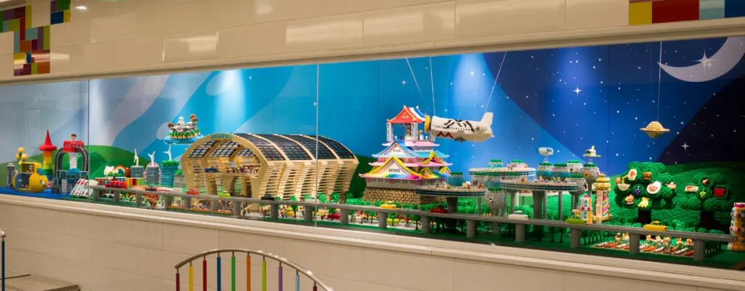 乐高大师最震撼的作品,日本乐高大神用积木拼奥特曼