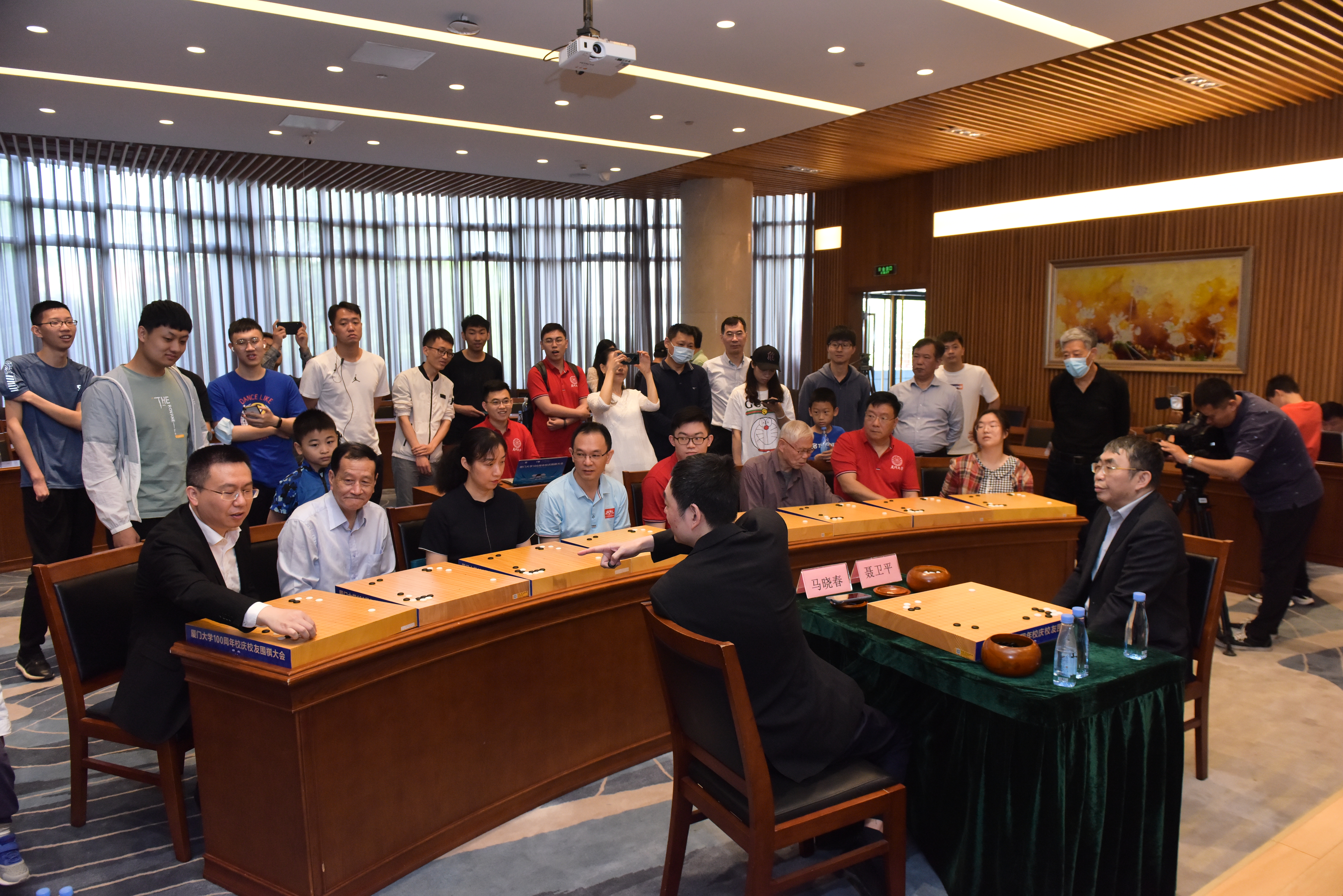 聂马聚首，同贺厦大百年校庆