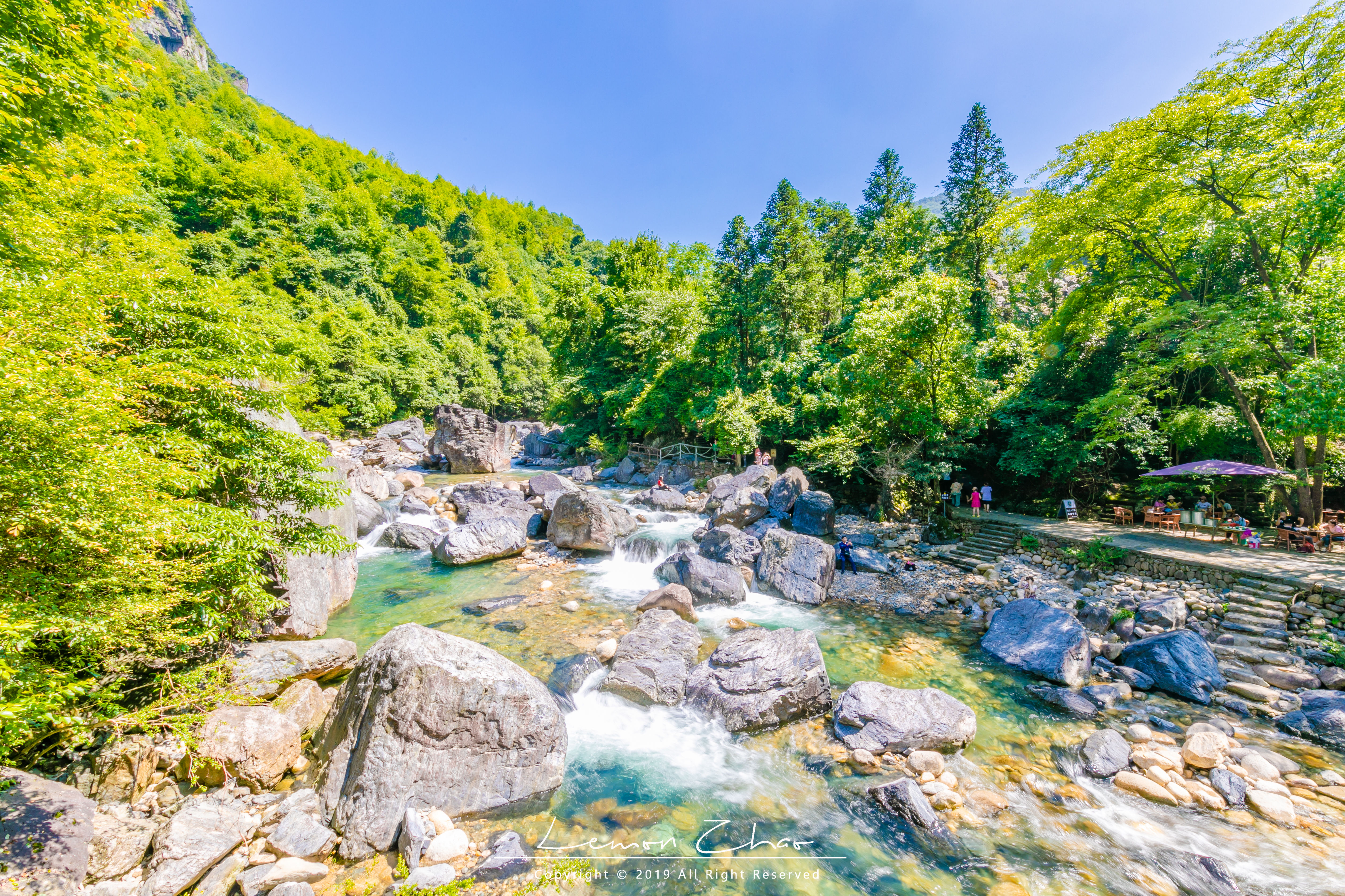 藏于山水之间的避暑胜地,安徽九寨沟风光