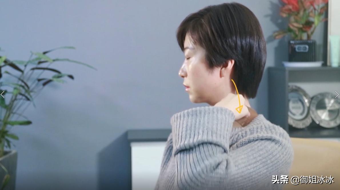 4招淡化法令纹每周仅需做3次刮痧,美容院面部刮痧祛法令纹手法视频