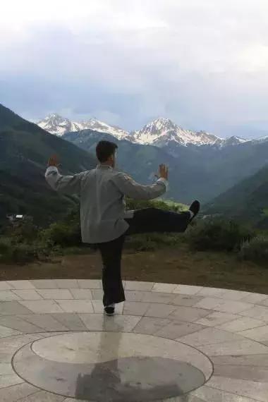 太极练得不对会对身体有影响吗,太极练身体不练心机