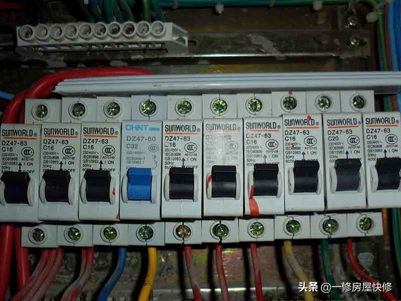 总开关跳闸推不上去什么原因,总开关跳闸了推不上去是什么原因