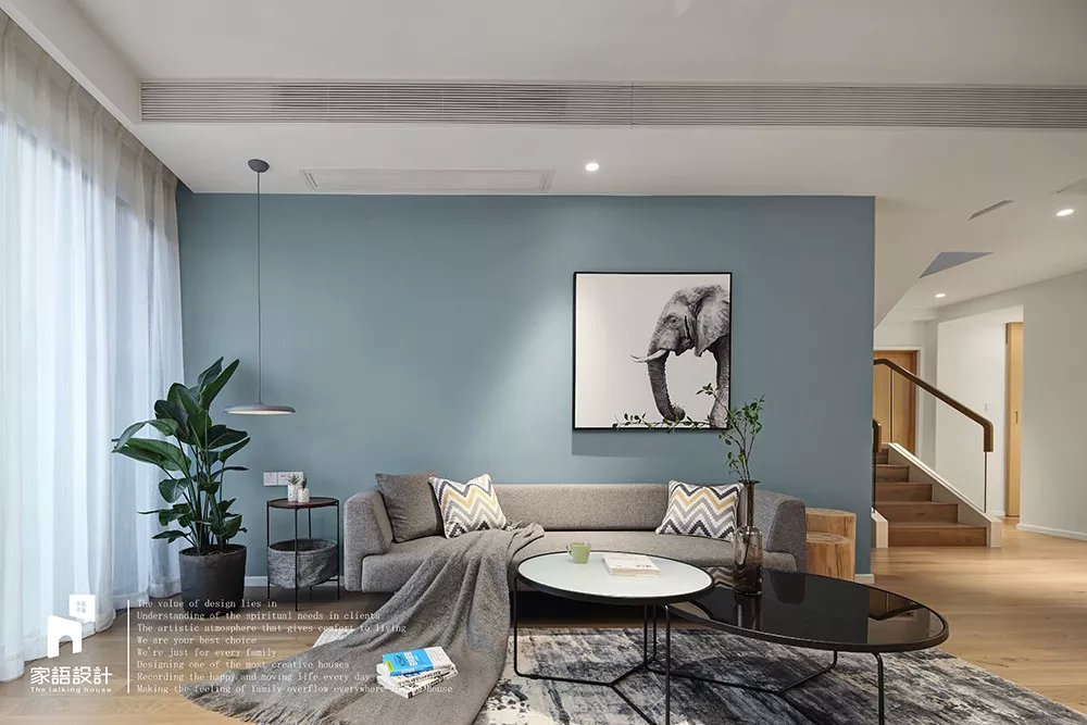 家里装修墙壁太单调怎么办,家里空白墙面怎么装饰实用