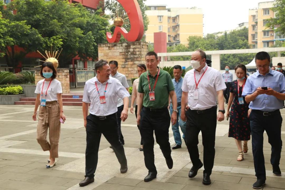 成都高新实验学校2023喜报,成都高新实验中学喜报2021